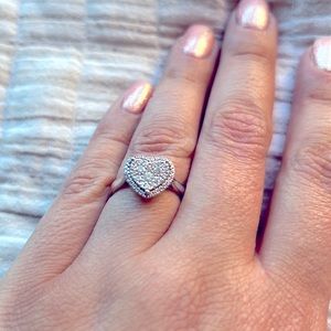 14k white gold heart ring